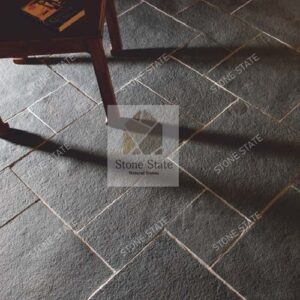 Brushed Finished Multi Size Handcut Lime Black Stone Lobby Flooring