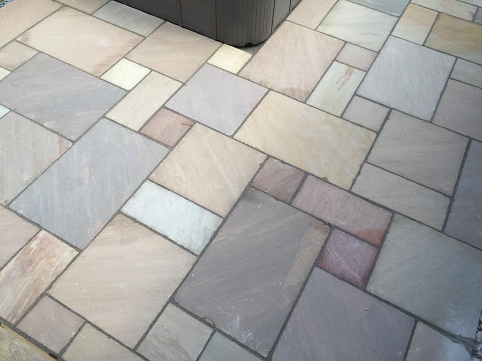 Natural Textured Multi Size Machine Cut Raj Green Sandstone Paving