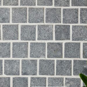 Plain Smooth Finish Machine Cut Granite Black Cobble Stone